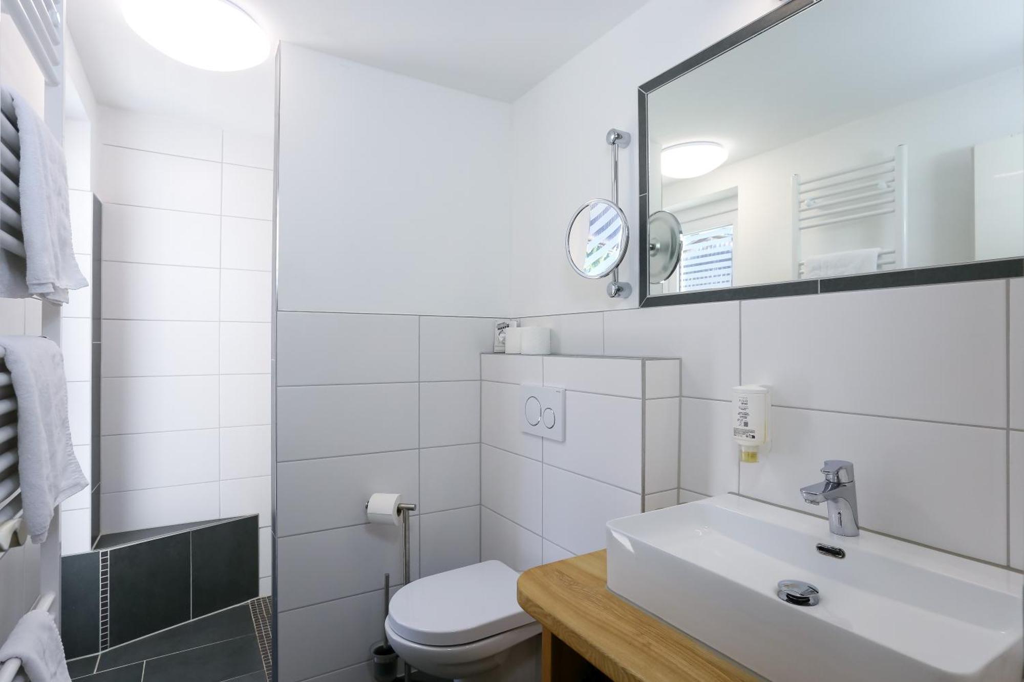 Aparthotel Schwarzwald Panorama Bad Wildbad Habitación foto